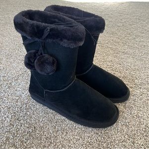 Serra Genuine Suede Black Leather Boots with Fur Inside Women’s Size 9